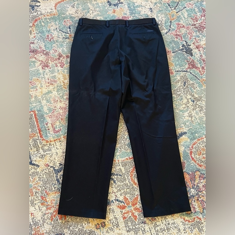 Dockers - Picture 2 of 2